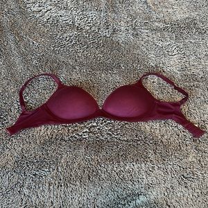 Victoria’s Secret Body by Victoria wireless bra